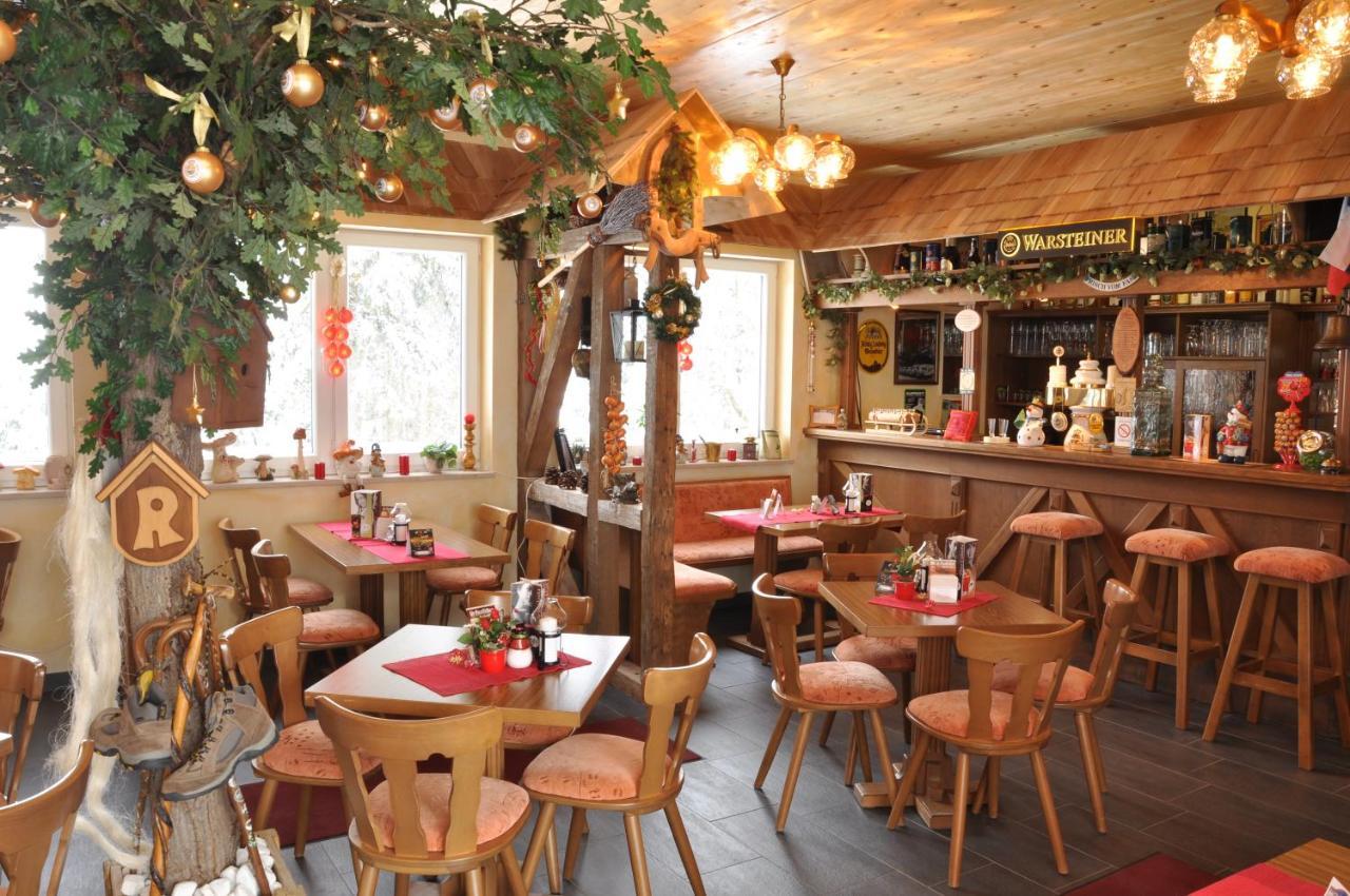 Gaststaette & Pension Waldschloesschen Oberhof  Exterior foto