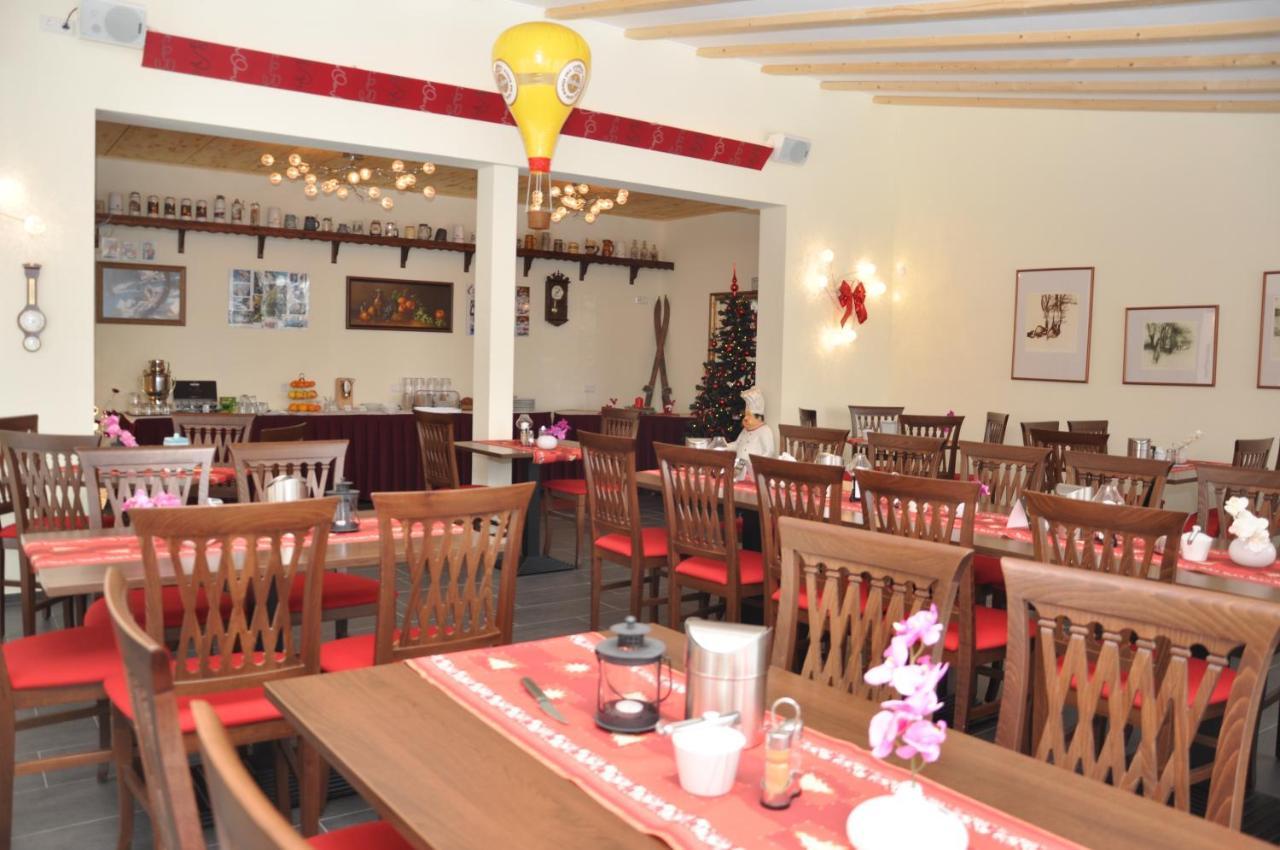 Gaststaette & Pension Waldschloesschen Oberhof  Exterior foto