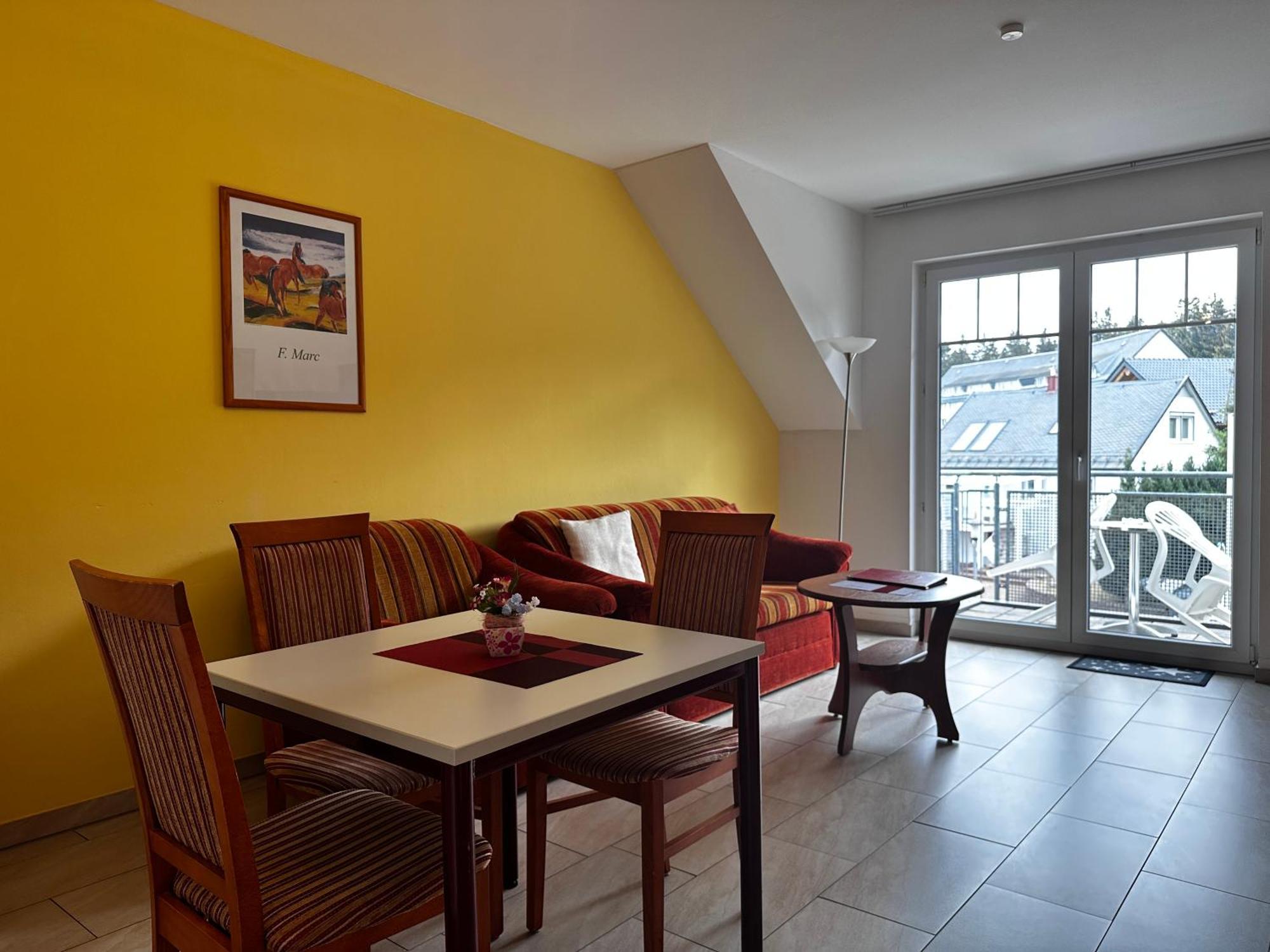 Gaststaette & Pension Waldschloesschen Oberhof  Exterior foto